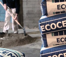 Sacs de ciment bas carbone Ecocem.