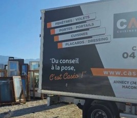 Recyclage de menuiseries en fin de vie chez Caséo.