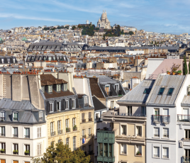 Vue panoramique sur Montmartre (Paris).