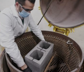 Blocs béton sans ciment : une technologie développée par le fabricant canadien CarbiCrete.