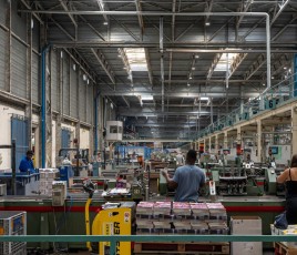 Usine France Routage éclairage refait grâce à Clareo
