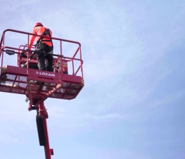 Nacelle élévatrice de Haulotte Group équipe du système FASTN.