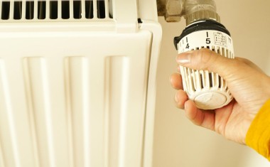 radiateur thermostat main bilan uniclima