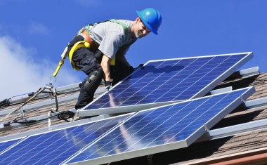 Installation de panneaux photovoltaïque en toiture - Autoconsommation.