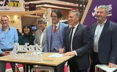 Signature accord Capeb et April