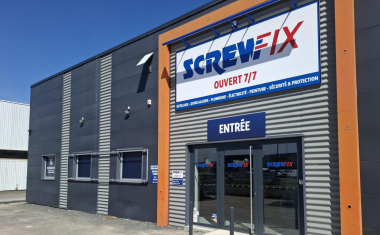 Comptoir Screwfix à Saint-Sébastien-sur-Loire, près de Nantes (Loire-Atlantique).