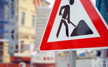 Panneau de signalisation routière pour les chantiers.