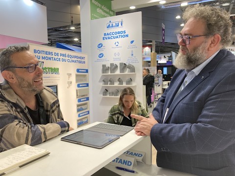 Steve Le Bris sur le stand First Plast à Interclima avec Denis Gentile