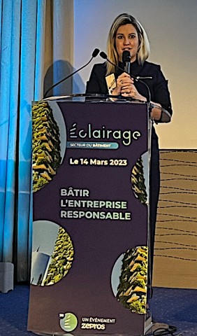Caroline SEMIN lors de son intervention à l'évènement "éclairage" de Zepros