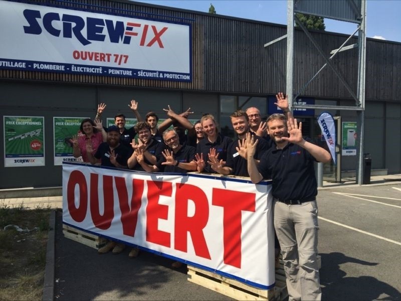 Screwfix - Team du dépôt de La Chapelle-D'Armentières.
