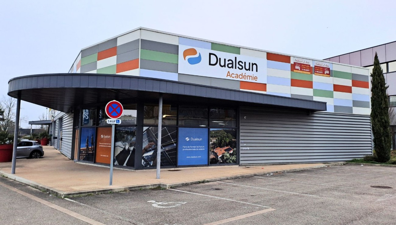 Dualsun reportage centre de formation Rilleux Lyon photovoltaïque toiture
