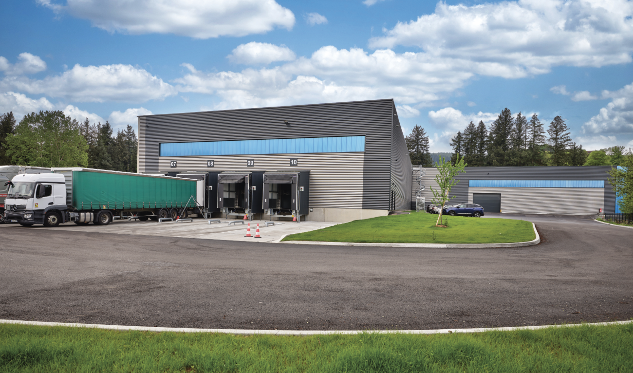 La nouvelle plateforme logistique de Malerba (fabricant de menuiseries) dans le Rhône.