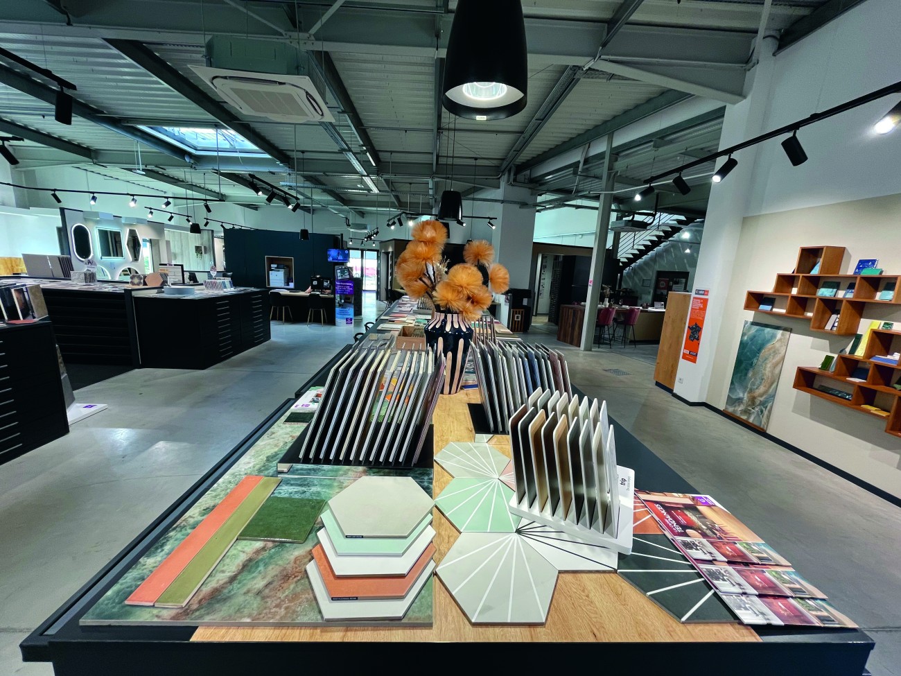 Carrélia - Nouveau showroom Carrelage et Bain d'Avignon.