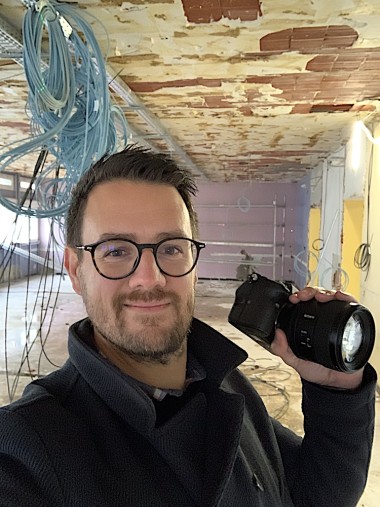 Cédric Prats, le 7ème ARTisan, en tournage sur un chantier