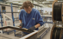 Fabrication de menuiseries sur mesure dans l'usine alsacienne de Tryba.