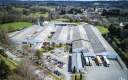 Ici, aperçu de l’usine Jeld-Wen à Ussel en Corrèze.